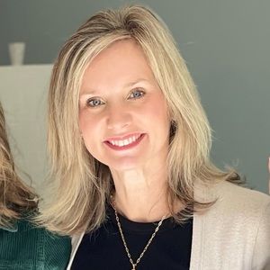 Meet your Posher, Jenny